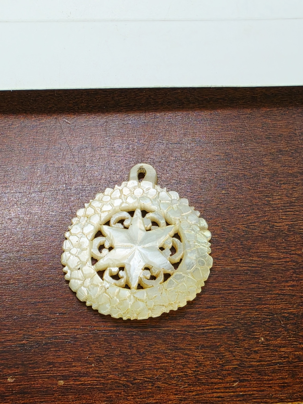 Vtg Bethlehem Mother of Pearl Hand Carved Floral Star Of David 6 Point Pendant
